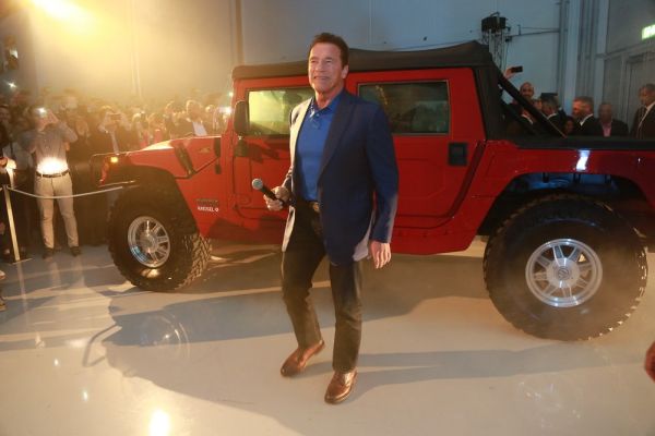 A benzinfaló szörnyeteg is elektromos lett
