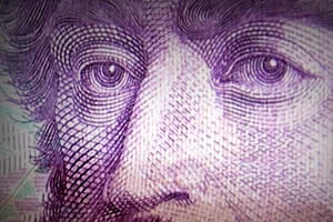 Raiffeisen: jövő héten tovább is gyengülhet a forint