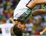 Gigászok harca jön: 12 év után visszavágnak Klose-ék?