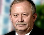 Ingatlanfejlesztőhöz igazolt Kuncze Gábor