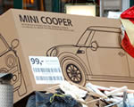 Szemétre dobott Mini Cooper