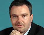 A Figyelőtől igazolt főszerkesztőt a Népszabadság