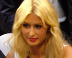 Budapesten is megvillantotta bájait Paris Hilton
