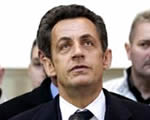 A Peugeot-t is megmenti Nicolas Sarkozy
