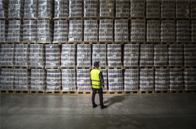 4,5 milliárdot ad a kormány a Vajda-Papírnak